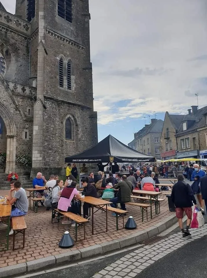 Meal break at the garage sale in La Haye du Puits dans la Manche in Normandy