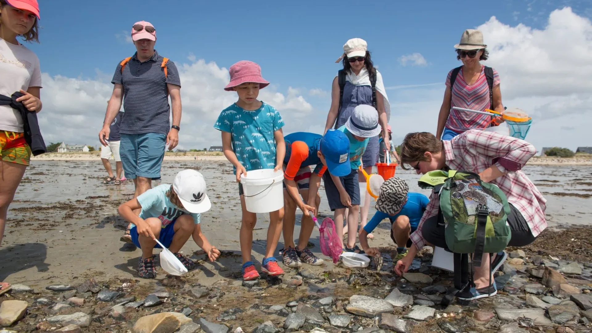Sortie pêche à pied en famille à Pirou Plage